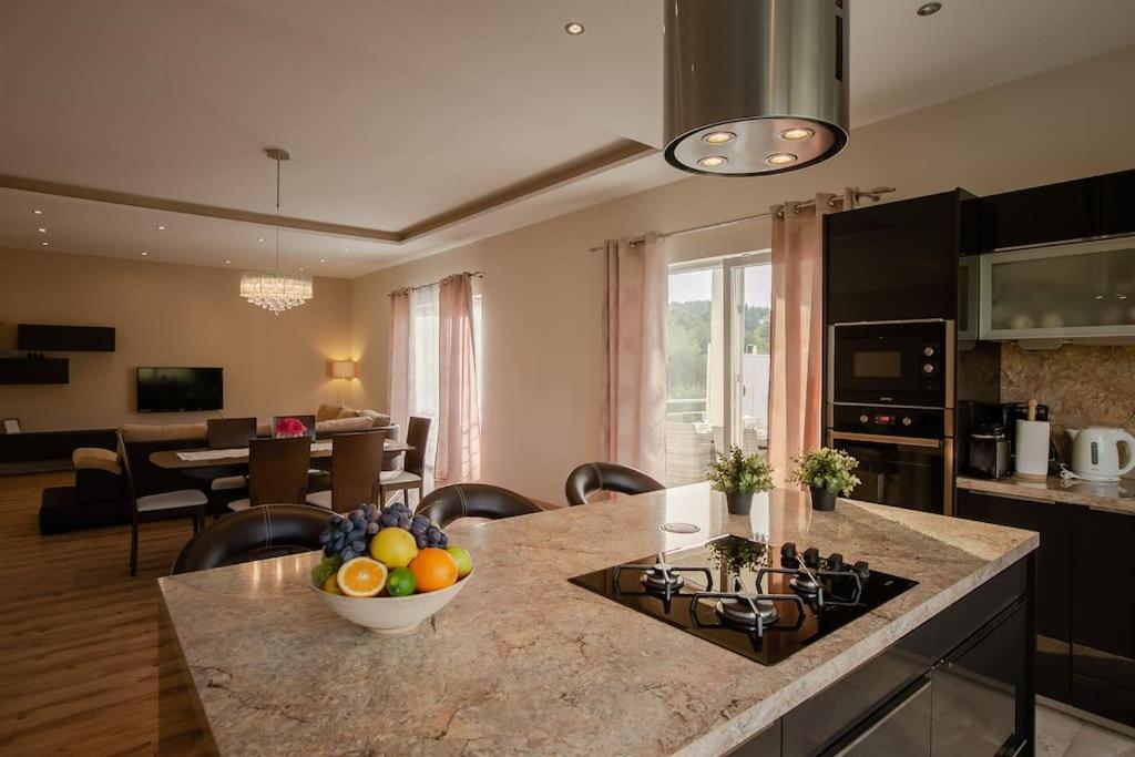Villa Kora - Luxury Holiday Apartments Lumbarda Eksteriør billede