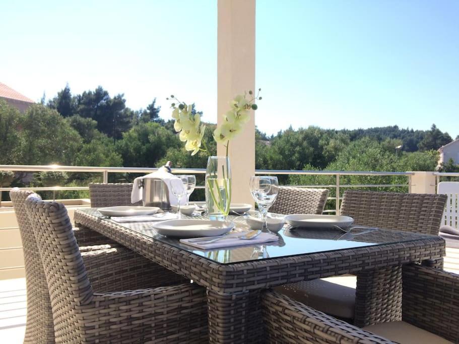 Villa Kora - Luxury Holiday Apartments Lumbarda Eksteriør billede