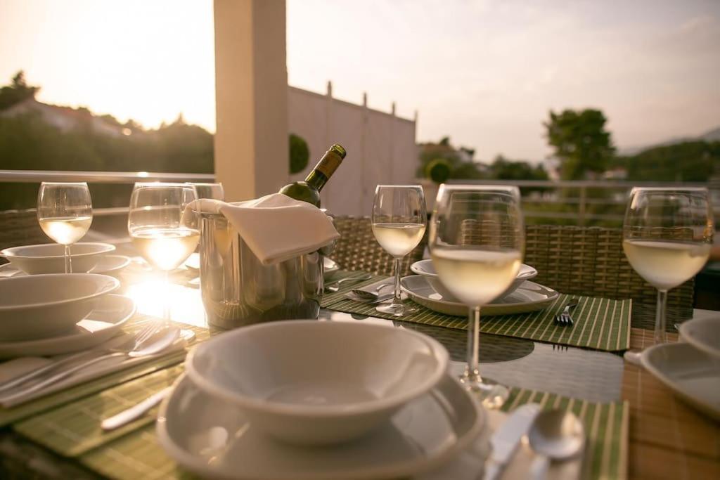 Villa Kora - Luxury Holiday Apartments Lumbarda Eksteriør billede